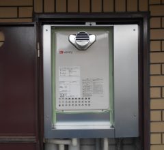 芯ずれPS扉内タイプの給湯器お取替え！